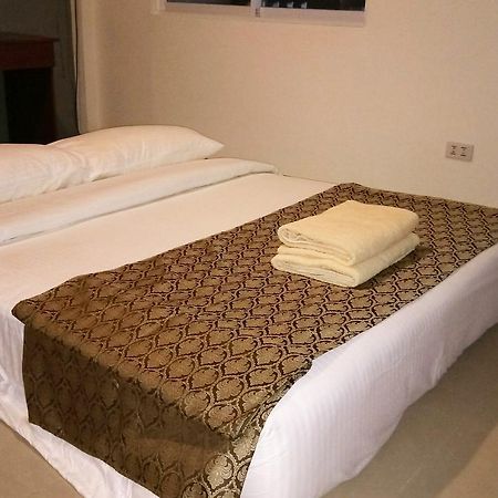Conrada'S Place Hotel And Resort Panglao Bagian luar foto