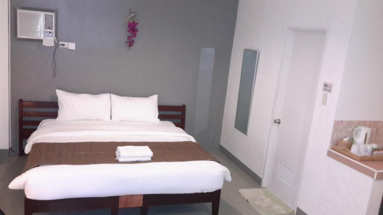 Conrada'S Place Hotel And Resort Panglao Bagian luar foto
