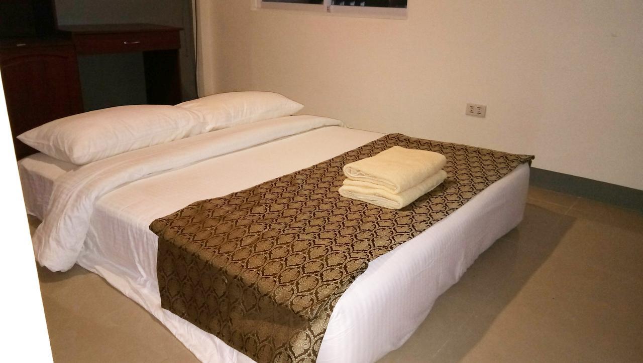 Conrada'S Place Hotel And Resort Panglao Bagian luar foto