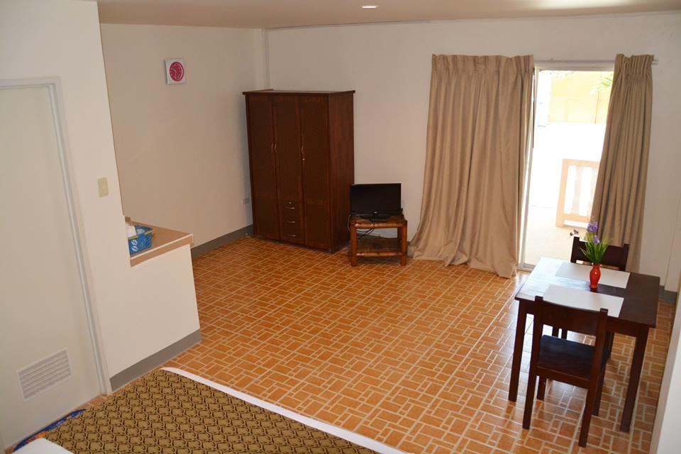 Conrada'S Place Hotel And Resort Panglao Bagian luar foto