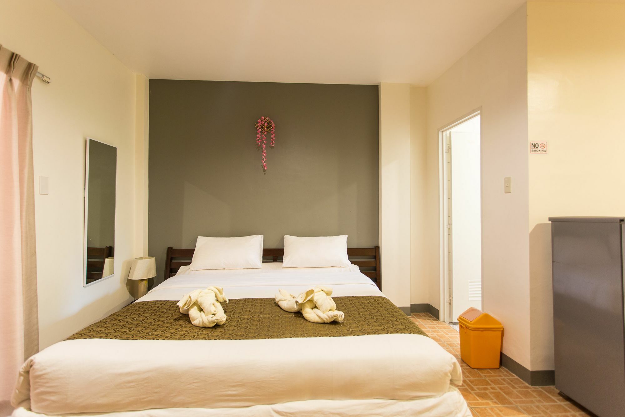 Conrada'S Place Hotel And Resort Panglao Bagian luar foto