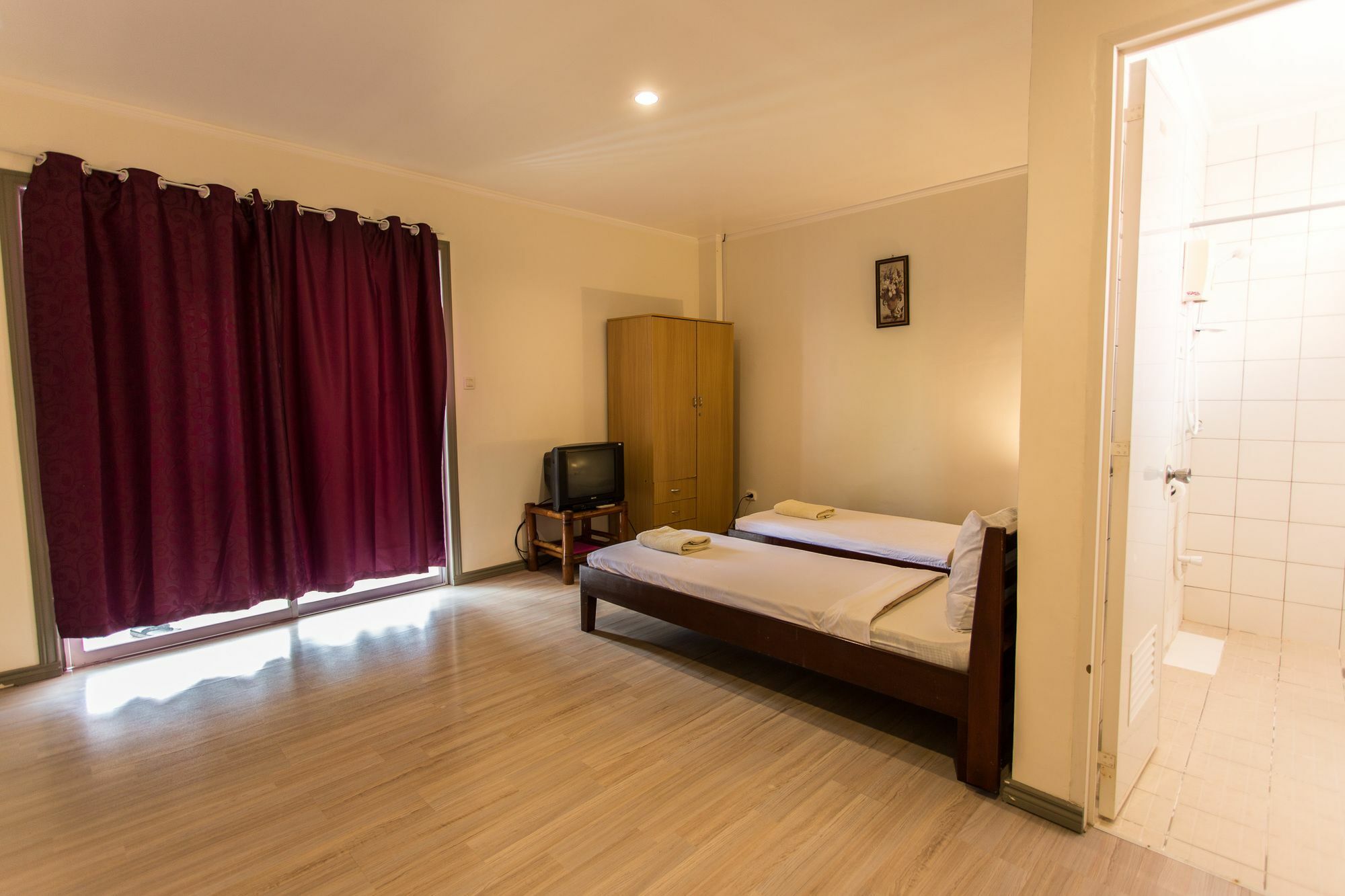 Conrada'S Place Hotel And Resort Panglao Bagian luar foto