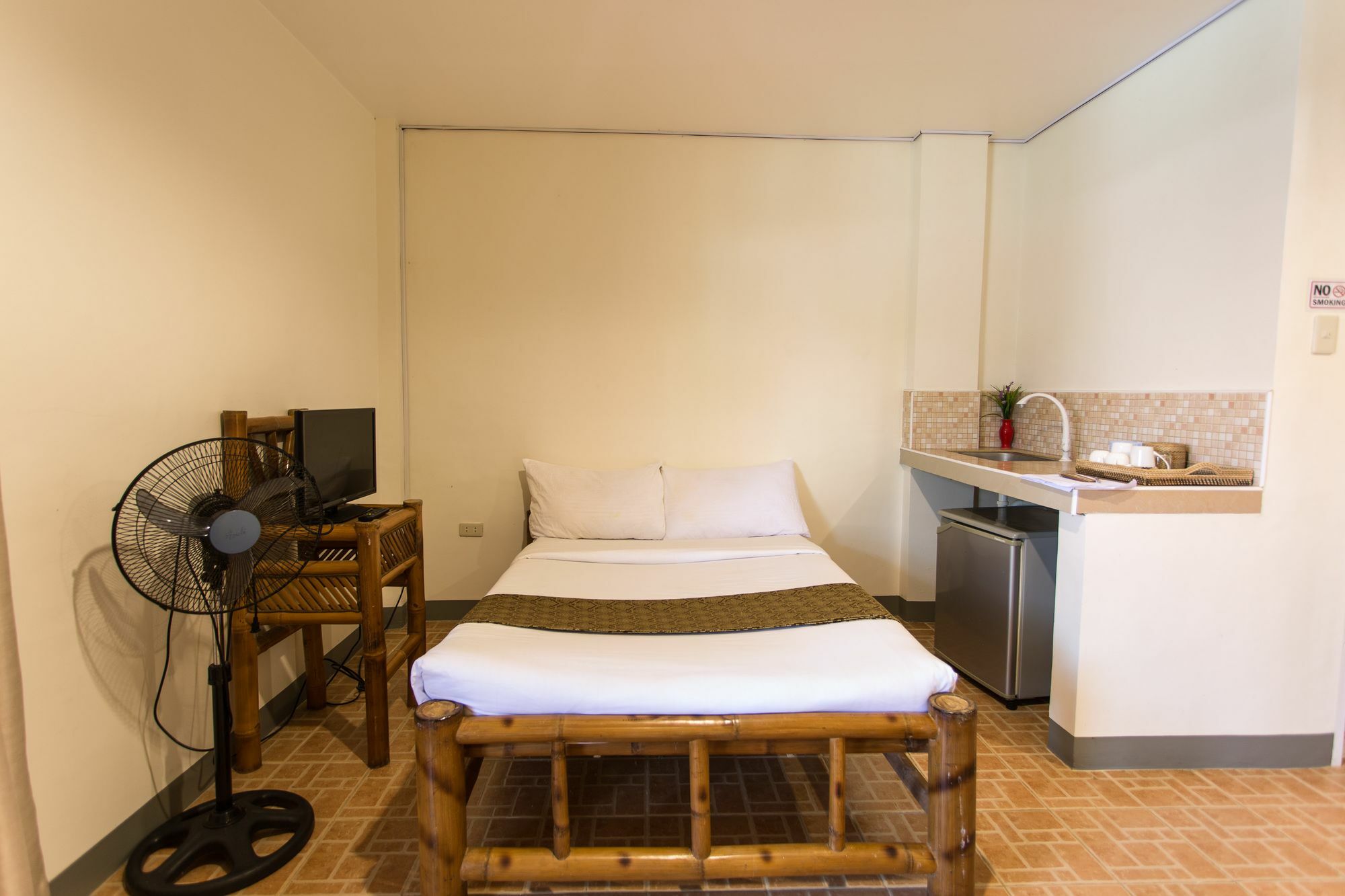 Conrada'S Place Hotel And Resort Panglao Bagian luar foto