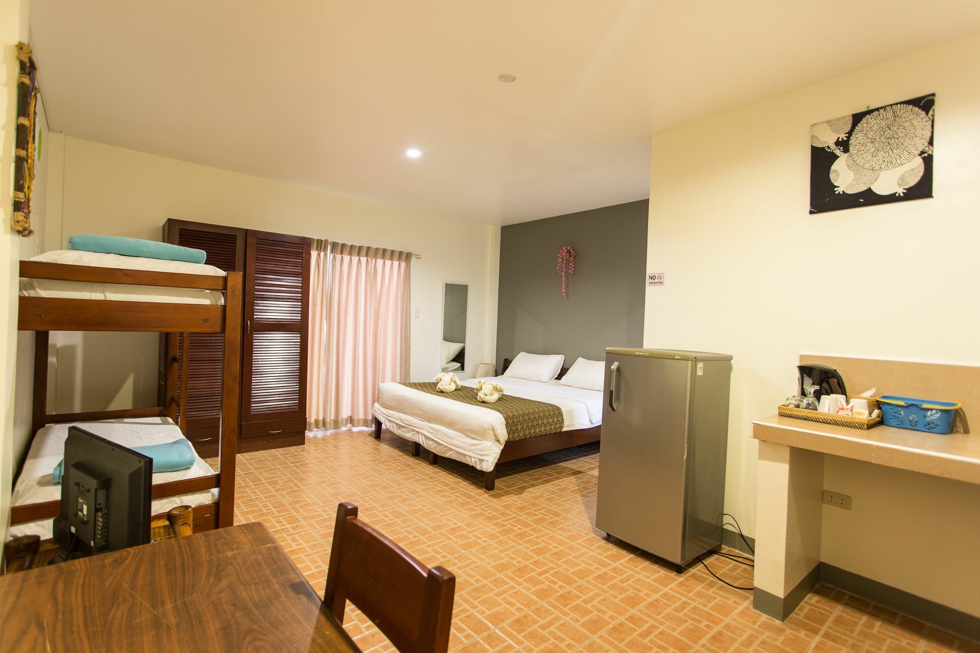 Conrada'S Place Hotel And Resort Panglao Bagian luar foto