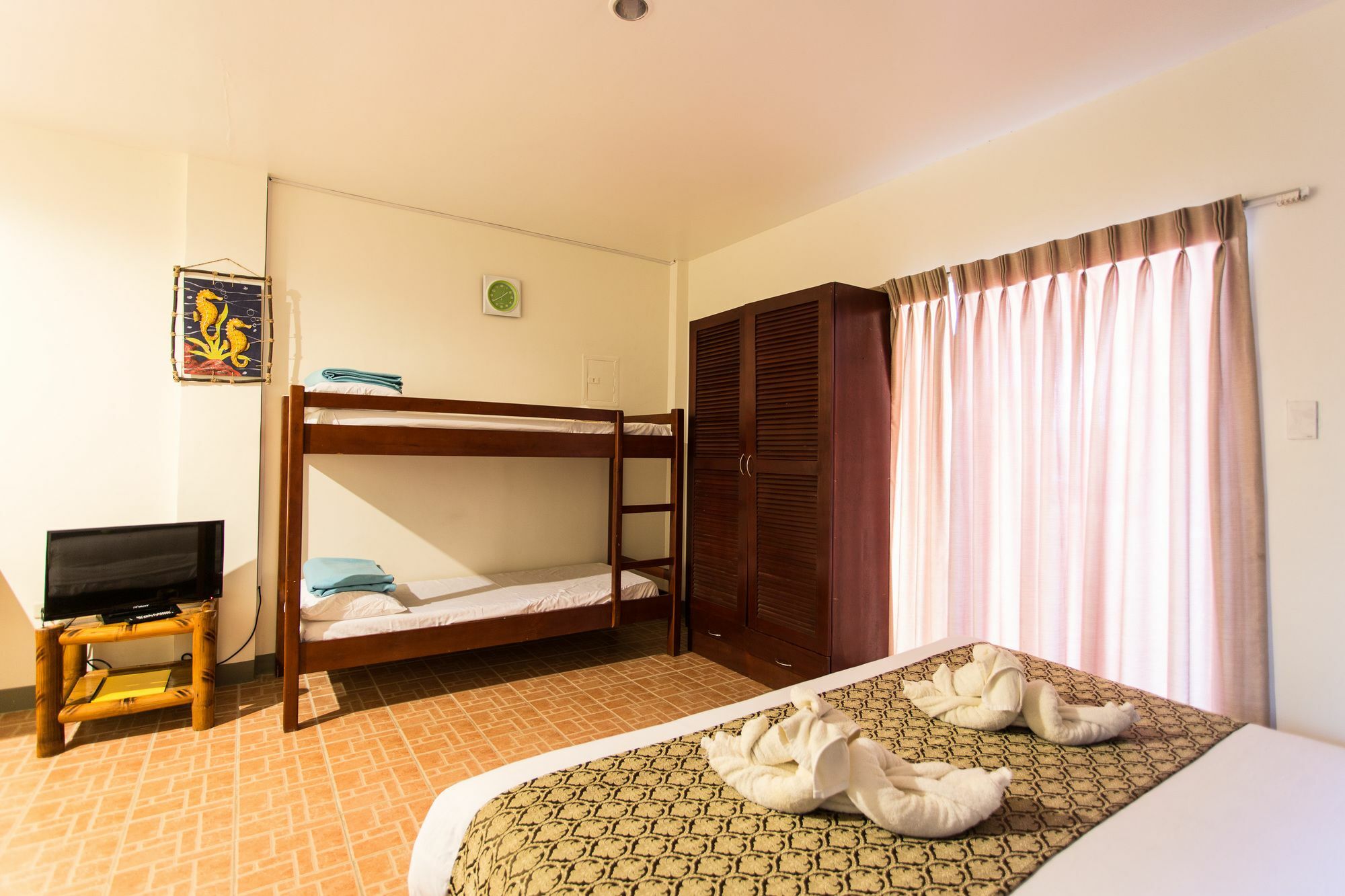 Conrada'S Place Hotel And Resort Panglao Bagian luar foto